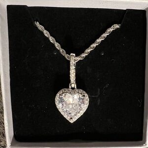 New Silver Tone Bling Heart Pendant Necklace on Rope Chain